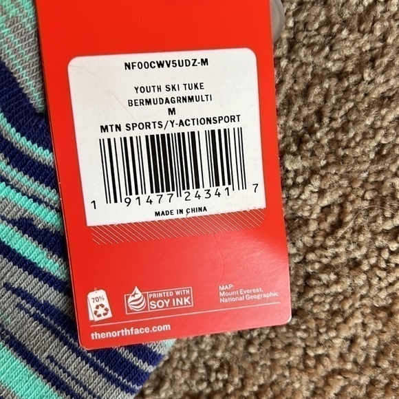 Kids North Face hat - Picture 2 of 3